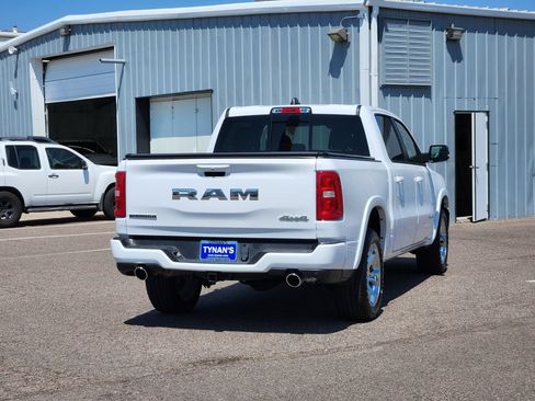 Used 2025 RAM 1500 Big Horn AWD/4WD image 7