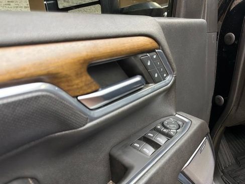 Used 2024 Chevrolet Silverado 2500 High Country w/ Technology Package AWD/4WD image 24