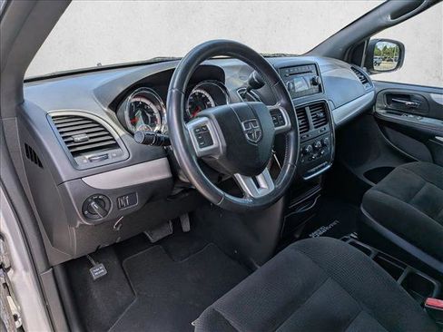 Used 2015 Dodge Grand Caravan SE w/ Quick Order Package 29E SE FWD image 7
