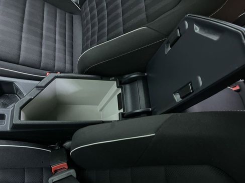 Used 2022 Volkswagen Jetta Sport image 23