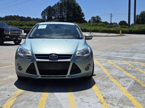 Used 2012 Ford Focus SEL FWD image 2