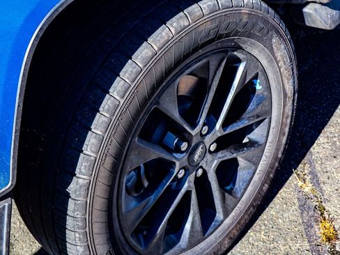 Used 2022 Jeep Wrangler Unlimited Sahara w/ Cold Weather Group image 42