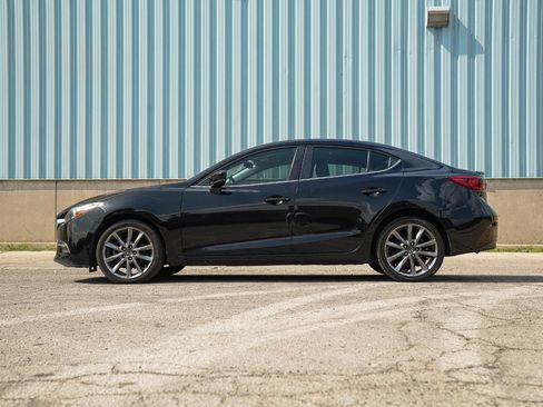 Used 2018 MAZDA MAZDA3 Touring FWD image 10