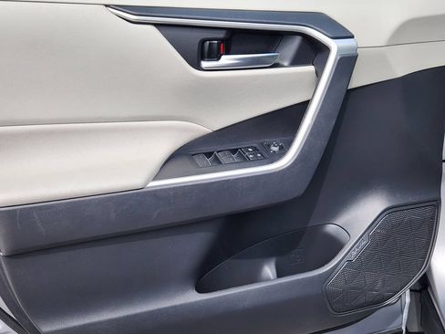 Used 2024 Toyota RAV4 XLE Premium FWD image 19