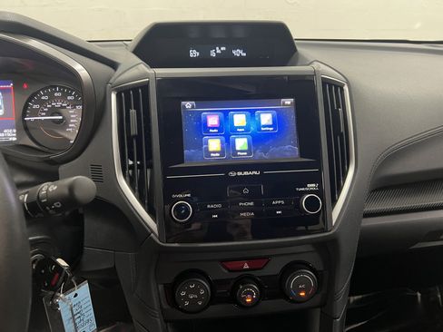 Used 2018 Subaru Crosstrek 2.0i Premium image 17