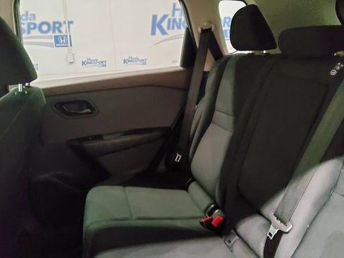 Used 2023 Nissan Rogue S image 18