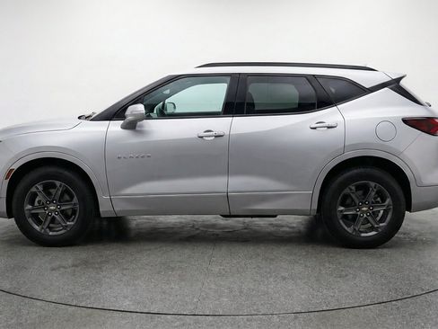 Used 2025 Chevrolet Blazer LT FWD image 5