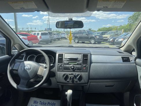 Used 2011 Nissan Versa 1.8 S image 14