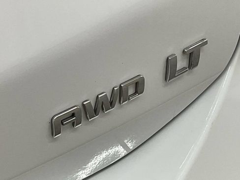 Used 2023 Chevrolet Equinox LT AWD/4WD image 24