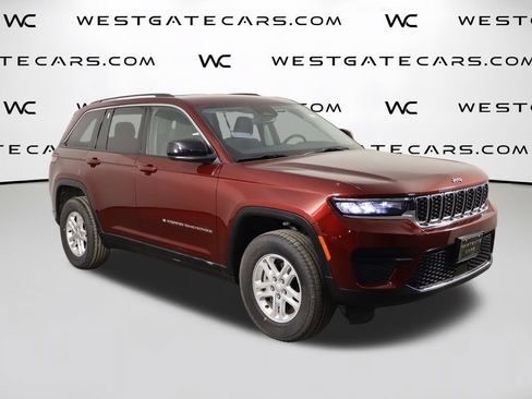 Used 2023 Jeep Grand Cherokee Laredo w/ Trailer Tow Prep Group (B) AWD/4WD image 44