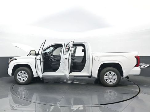 New 2026 Toyota Tundra SR image 31