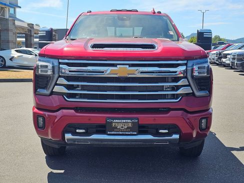 Used 2024 Chevrolet Silverado 3500 High Country w/ High Country Premium Package AWD/4WD image 8