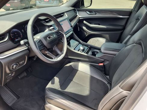 Used 2026 Jeep Grand Cherokee L 4WD image 10