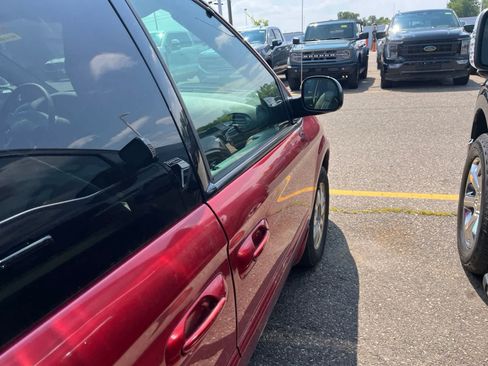 Used 2003 Chrysler Town & Country EX FWD image 16