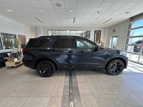 Certified 2024 Ford Explorer ST-Line w/ Class IV Trailer Tow Package AWD/4WD image 2