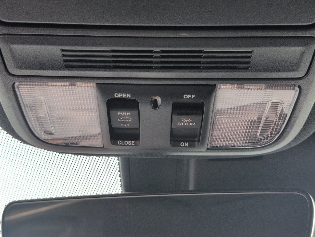 Used 2025 Honda Passport EX-L image 19