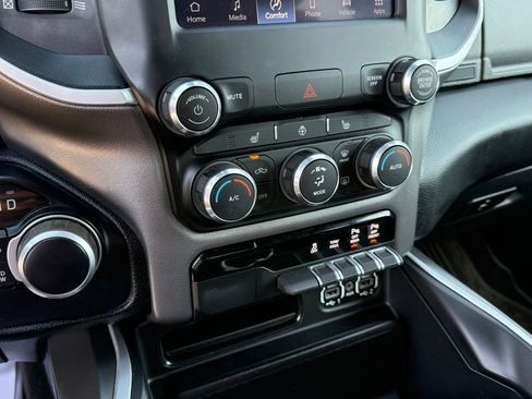 Used 2022 RAM 1500 Big Horn AWD/4WD image 23