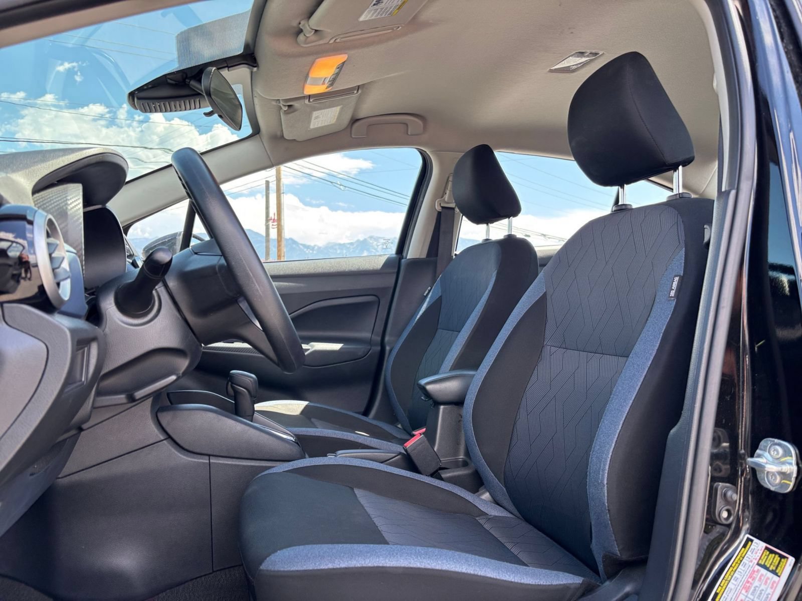 Used 2025 Nissan Versa SV FWD image 24