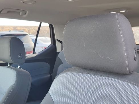 Used 2020 Chevrolet Traverse LT w/ LPO, Floor Liner Package image 10