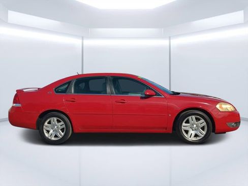 Used 2007 Chevrolet Impala LT FWD image 2