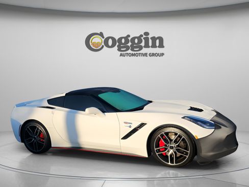 Used 2015 Chevrolet Corvette Stingray Coupe w/ 3LT Preferred Equipment Group image 7