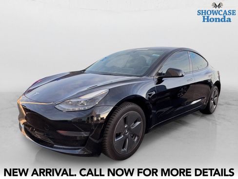 Used 2023 Tesla Model 3 Standard Range RWD image 2