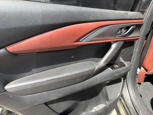 Used 2017 MAZDA CX-9 Signature AWD/4WD image 6