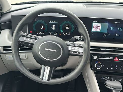 Used 2025 Hyundai Tucson SEL image 22