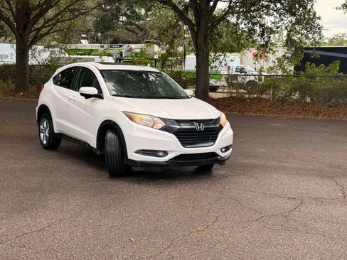 Used 2016 Honda HR-V EX image 3