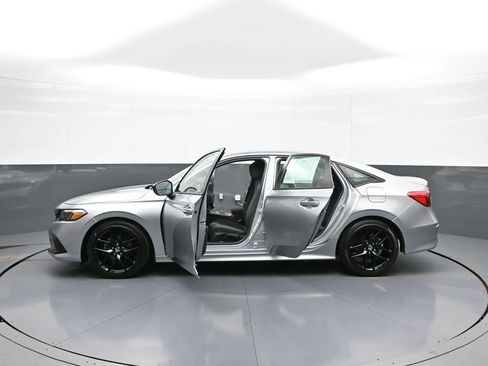 Used 2023 Honda Civic Sport image 42