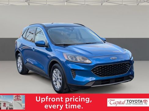 Used 2020 Ford Escape SE image 1