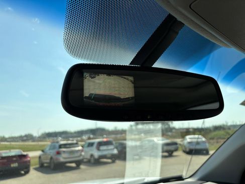 Used 2012 Toyota Tundra Limited w/ Memory Pkg image 17