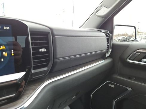 Certified 2024 Chevrolet Silverado 1500 LTZ w/ LTZ Convenience Package II image 41