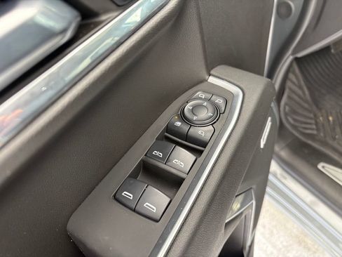 Used 2024 Chevrolet Silverado 1500 LTZ AWD/4WD image 32