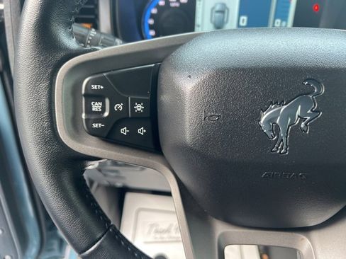 Used 2023 Ford Bronco Badlands image 19