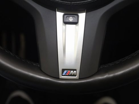 Used 2023 BMW M550i xDrive image 46