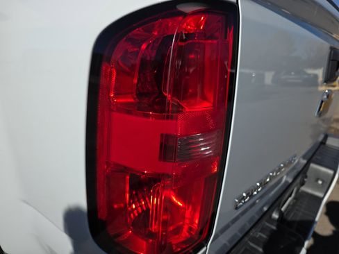 Used 2018 Chevrolet Colorado W/T w/ WT Convenience Package image 24