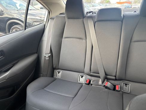 Used 2025 Toyota Corolla LE image 37
