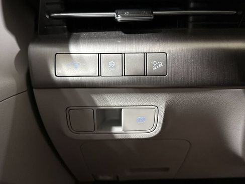 Used 2024 Hyundai Kona SEL FWD image 18