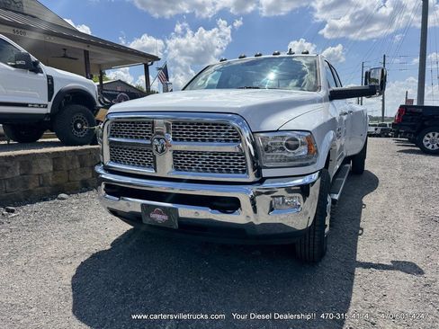 Used 2017 RAM 3500 Laramie AWD/4WD image 3