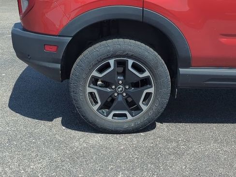 Used 2023 Ford Bronco Sport Outer Banks w/ Tech Package image 12