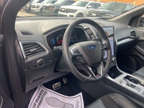 Certified 2023 Ford Edge ST image 7