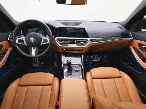 Used 2022 BMW 330e xDrive w/ M Sport Package image 23