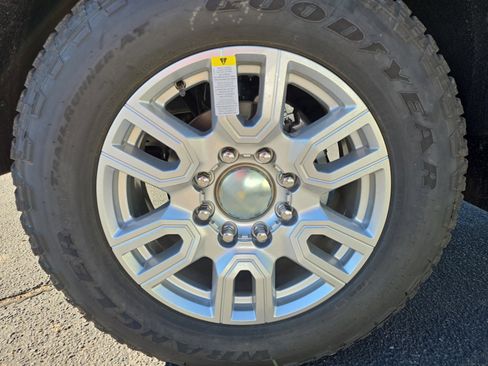 New 2026 Chevrolet Silverado 2500 LT w/ Convenience Package image 11