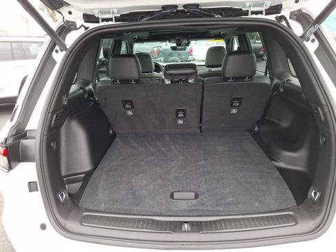 Used 2025 Jeep Grand Cherokee Limited w/ Black Appearance Package image 22