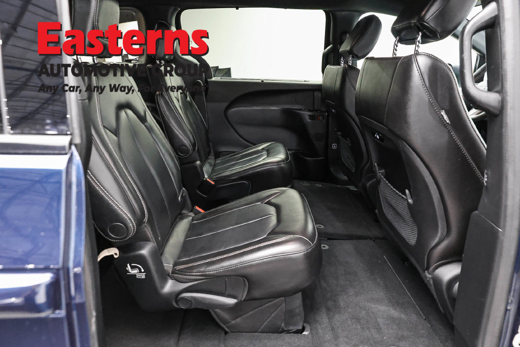 Used 2023 Chrysler Pacifica Touring-L w/ S Appearance Package FWD image 26