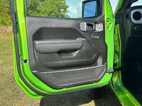 New 2026 Jeep Gladiator Sport AWD/4WD image 18
