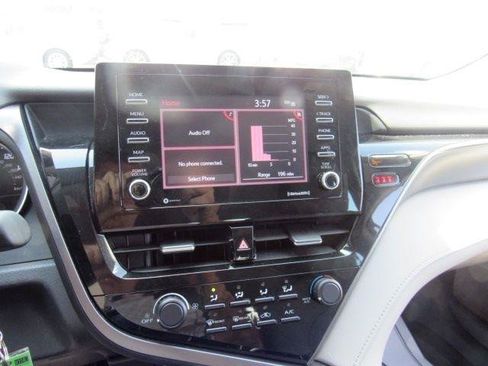 Used 2021 Toyota Camry LE FWD image 15