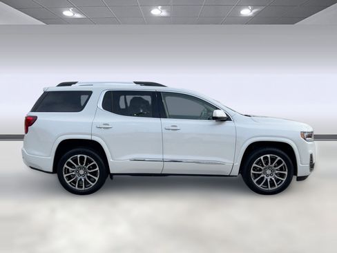 Used 2022 GMC Acadia Denali w/ Denali Ultimate Package image 7