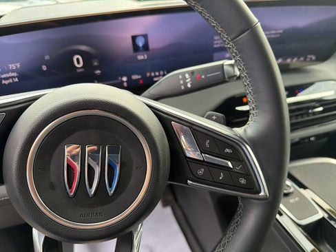 Used 2025 Buick Enclave Sport Touring w/ LPO, Floor Liner Package AWD/4WD image 22